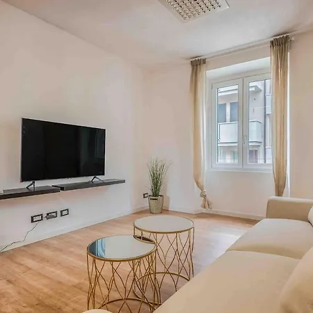 Design Luxury Apartment-centre Of The City-airport Lejlighed Bergamo