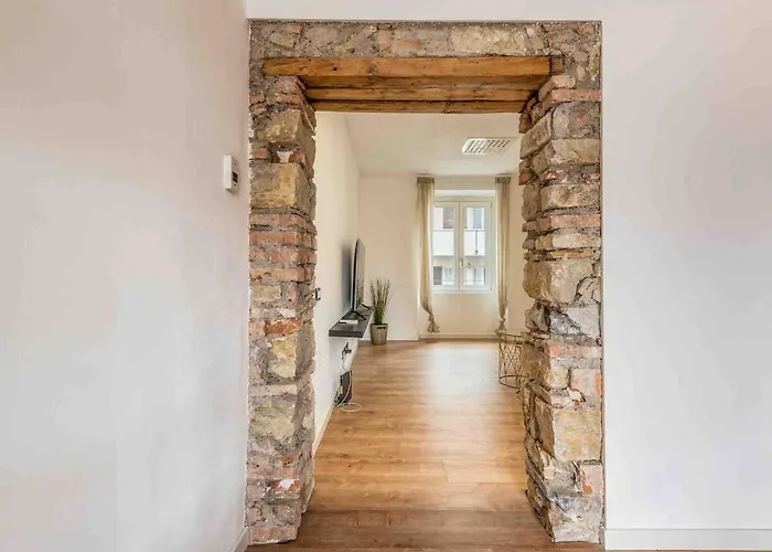 Design Luxury Apartment-centre Of The City-airport Apartamento *