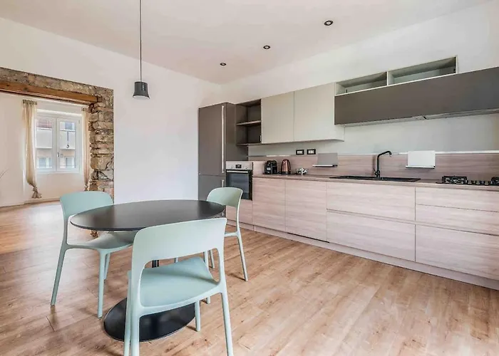 Design Luxury Apartment-centre Of The City-airport Lägenhet