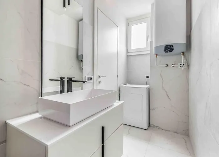 Design Luxury Apartment-centre Of The City-airport Apartamento Bérgamo